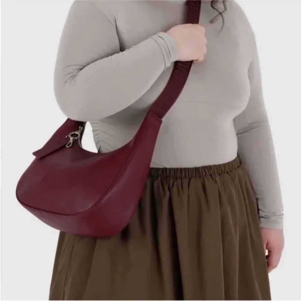 NEW BAGGU Leather Medium Crescent Bag Mahogany - Picture 2 of 6